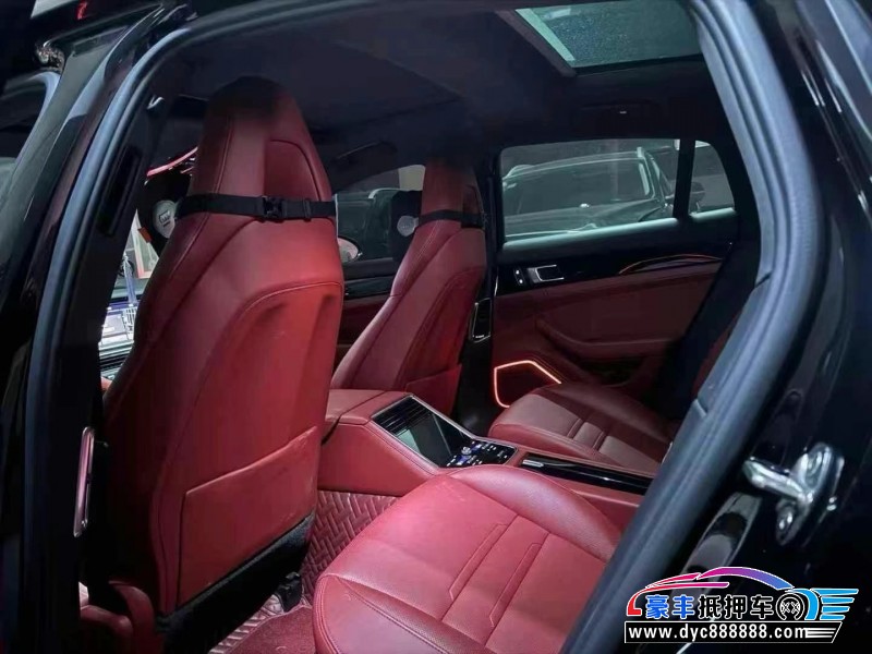 22年保时捷帕纳梅拉轿车抵押车出售