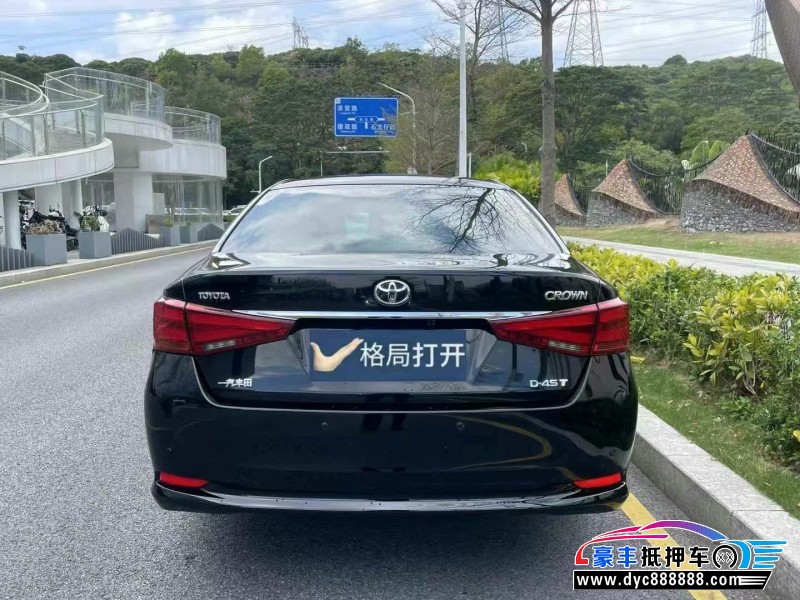 16年丰田皇冠轿车抵押车出售