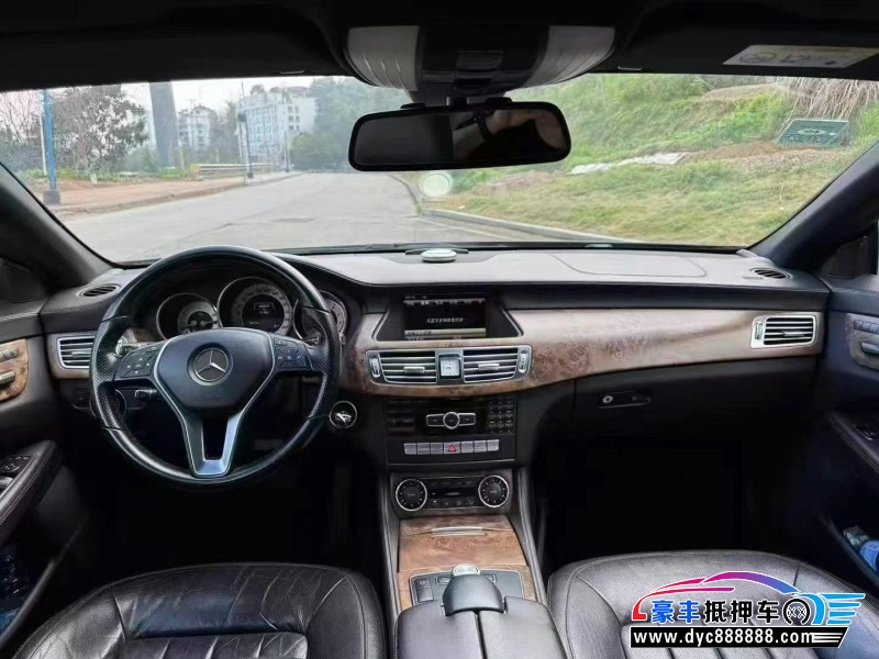 15年奔驰CLS轿车抵押车出售