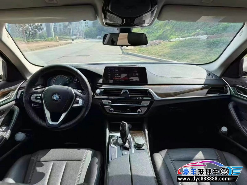 18年宝马5系轿车抵押车出售