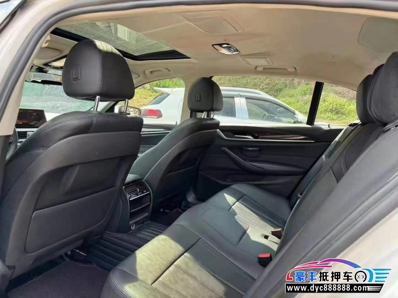 18年宝马5系轿车抵押车出售