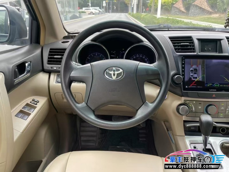 15年丰田汉兰达轿车抵押车出售