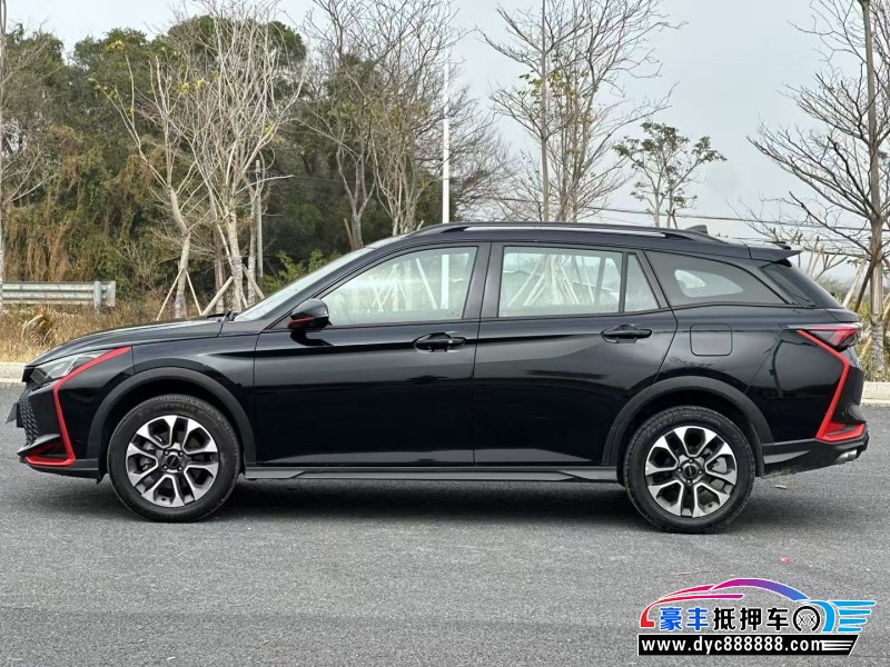 23年东风风神奕炫轿车抵押车出售