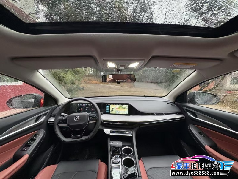 25年长安逸动轿车抵押车出售