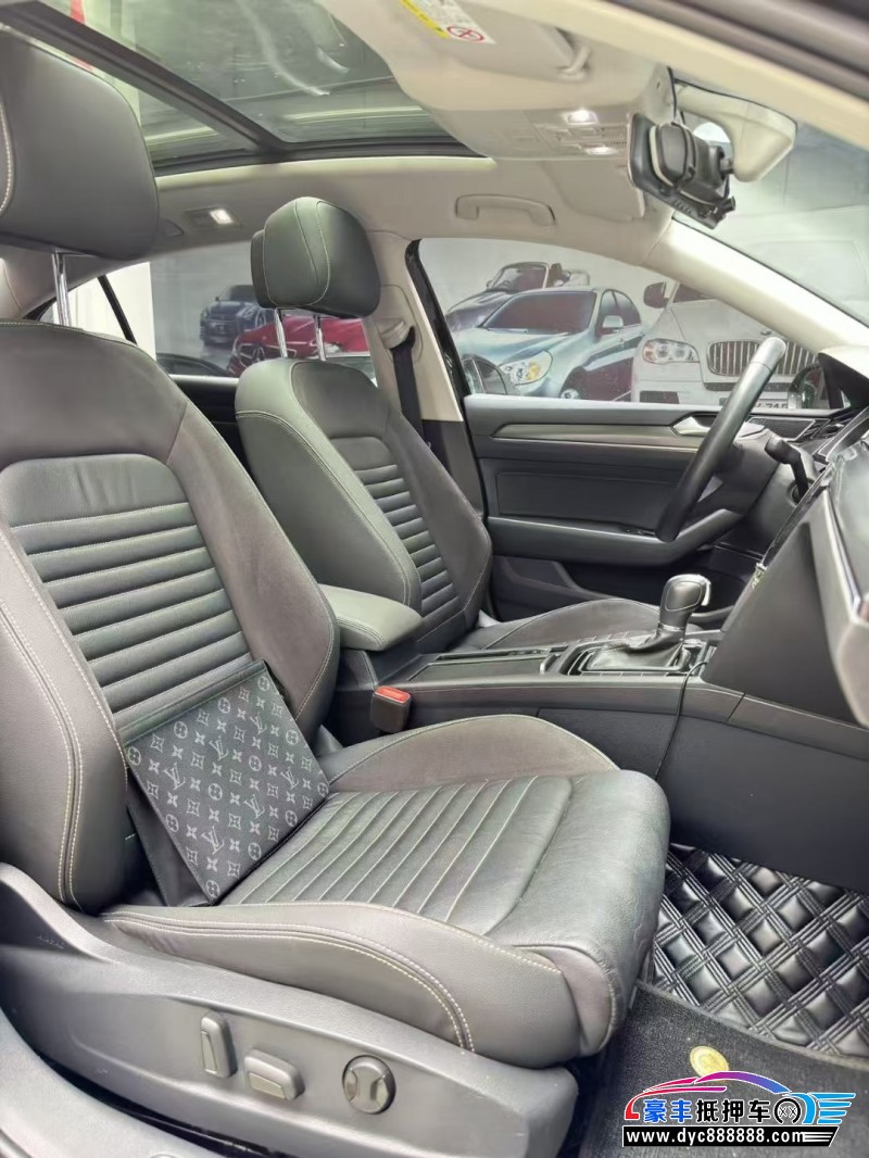 21年大众迈腾轿车抵押车出售