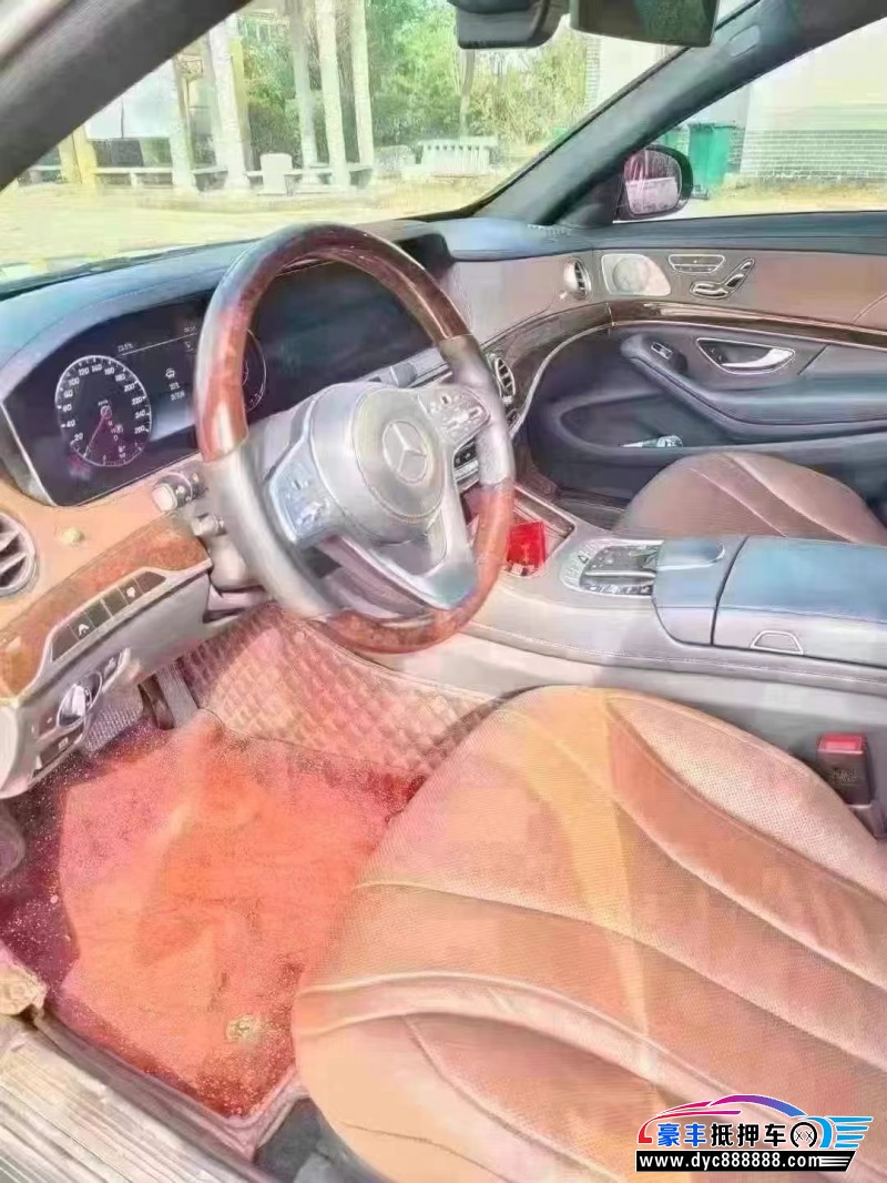 20年奔驰S轿车抵押车出售
