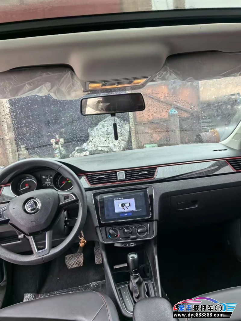 21年斯柯达明锐轿车抵押车出售