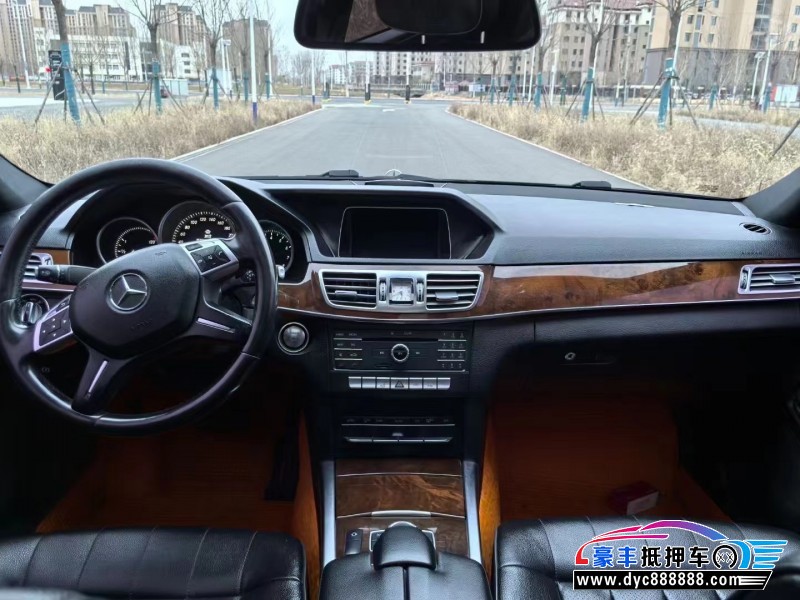 16年奔驰E轿车抵押车出售