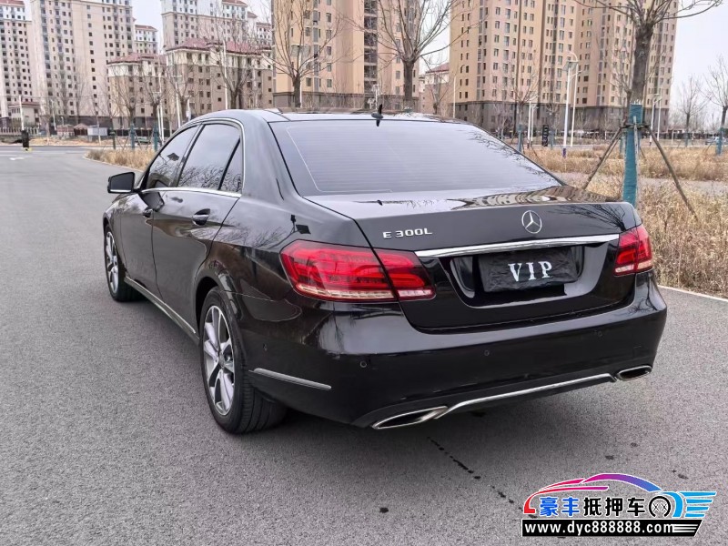 16年奔驰E轿车抵押车出售