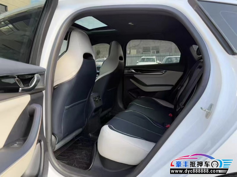 23年比亚迪秦轿车抵押车出售