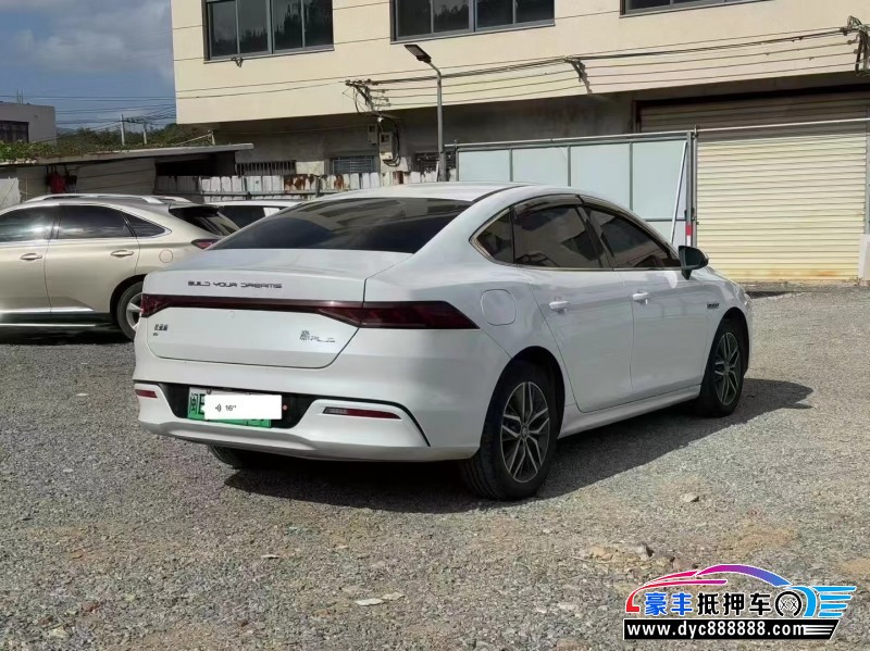 23年比亚迪秦轿车抵押车出售