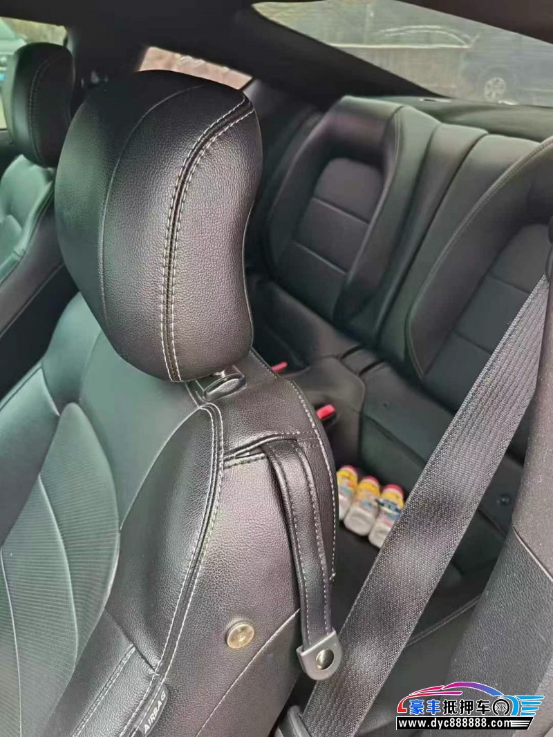 17年福特野马轿车抵押车出售