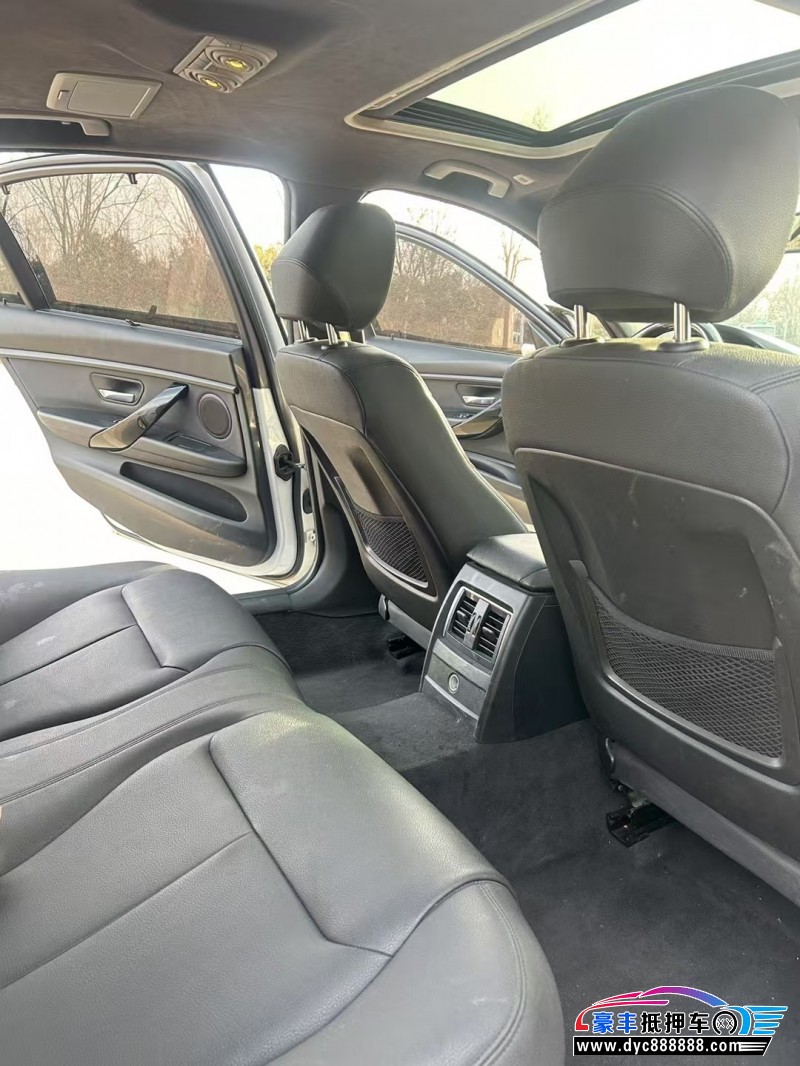 17年宝马3系轿车抵押车出售