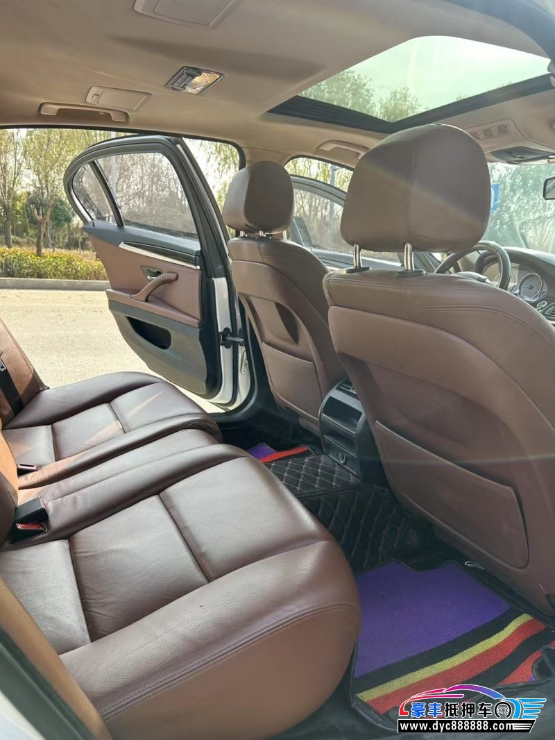 17年宝马5系轿车抵押车出售