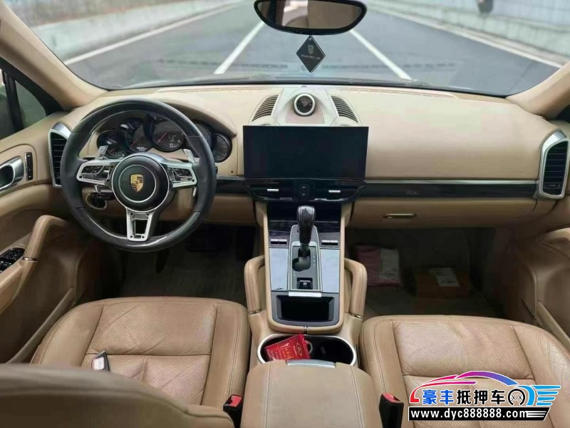 11年保时捷卡宴轿车抵押车出售