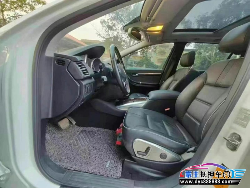 13年奔驰R轿车抵押车出售