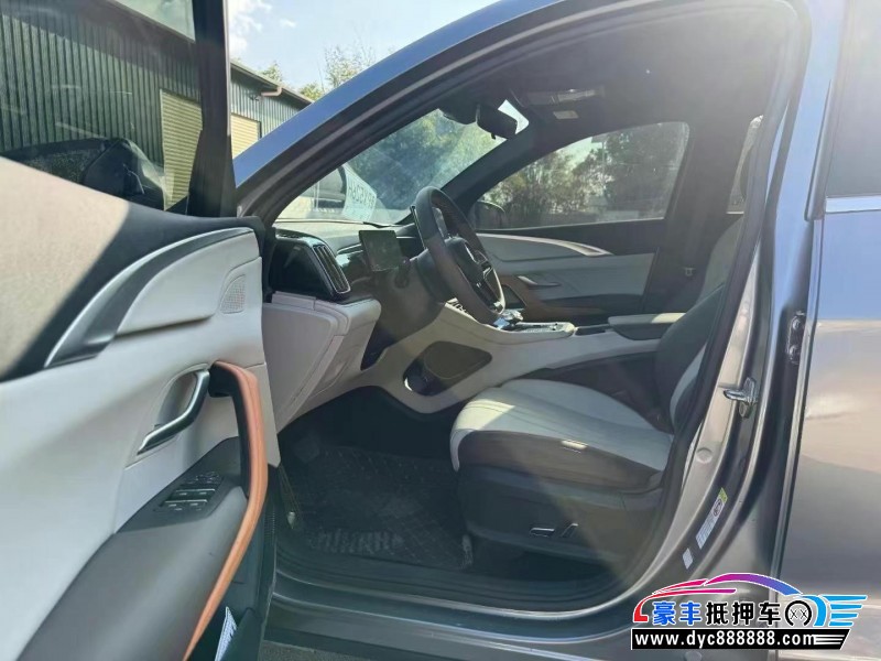 23年比亚迪宋轿车抵押车出售