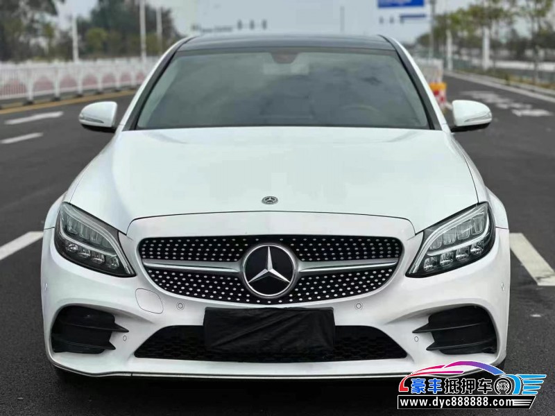 19年奔驰C轿车抵押车出售