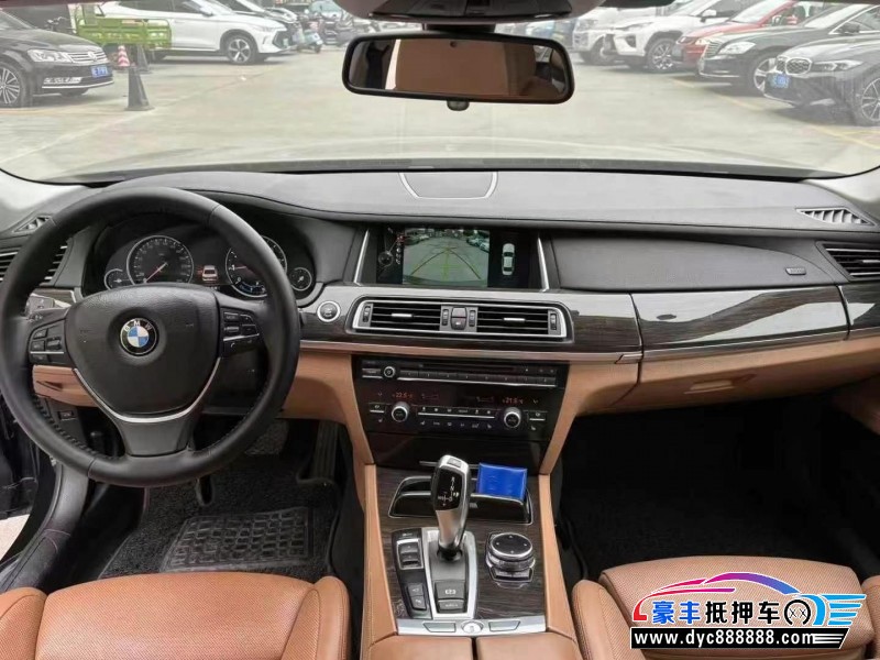 13年宝马7系轿车抵押车出售