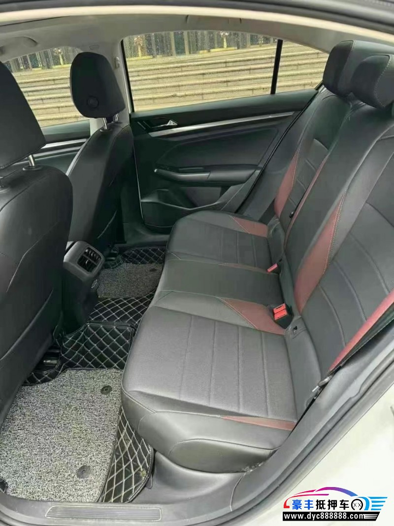 21年大众宝来轿车抵押车出售