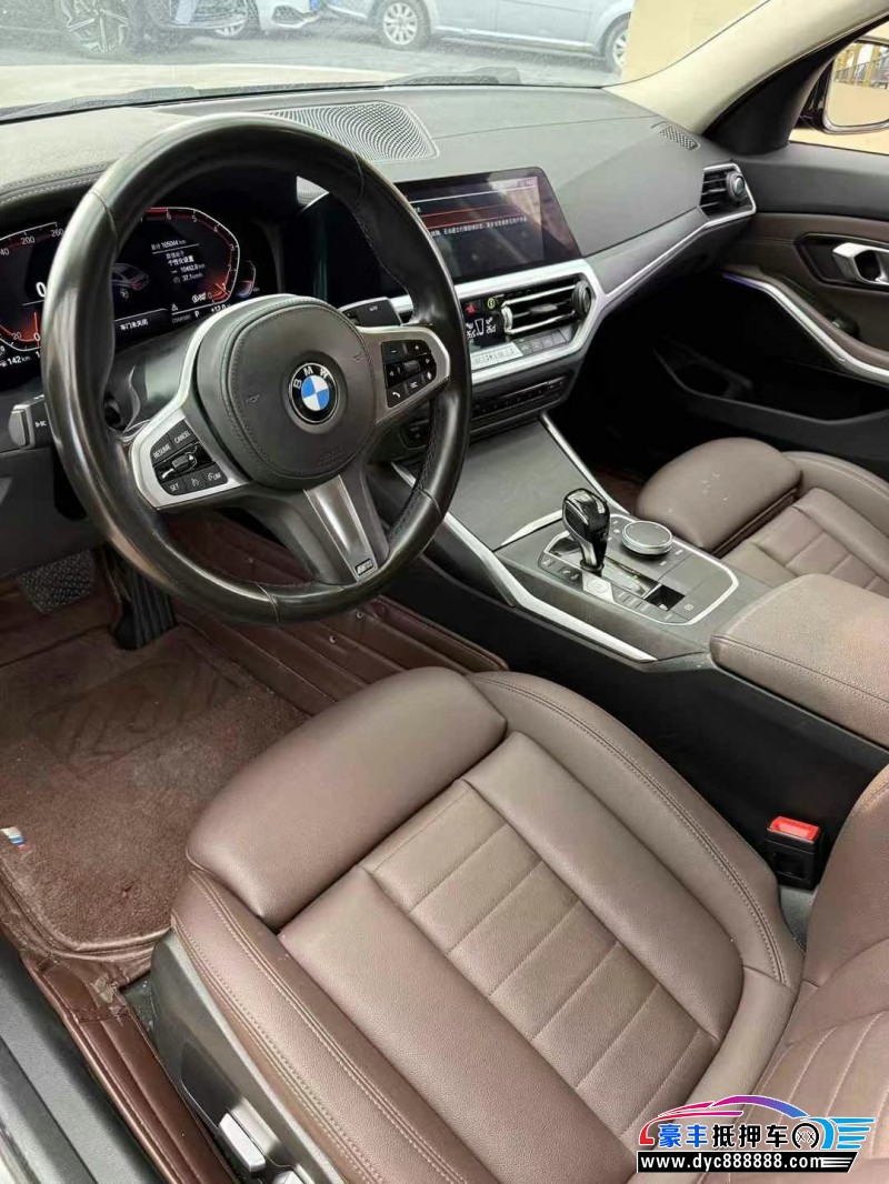 20年宝马3系轿车抵押车出售