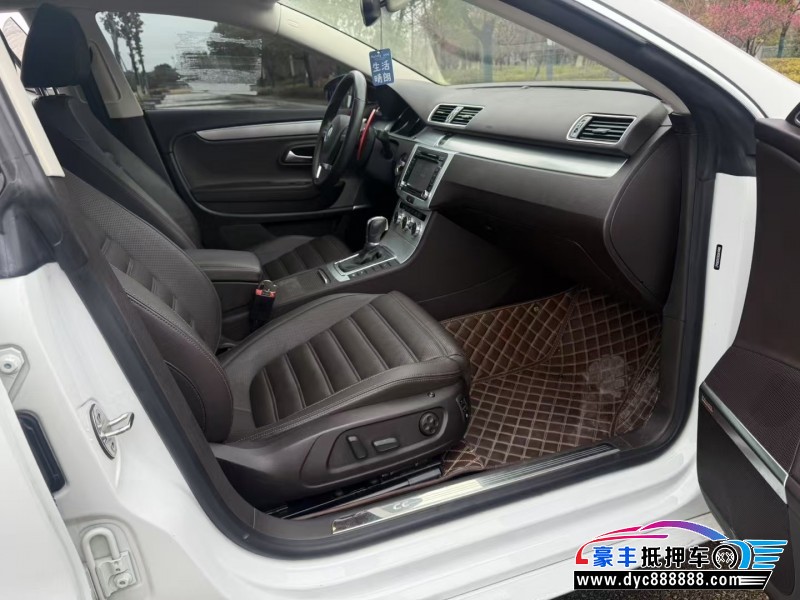 17年大众CC轿车抵押车出售