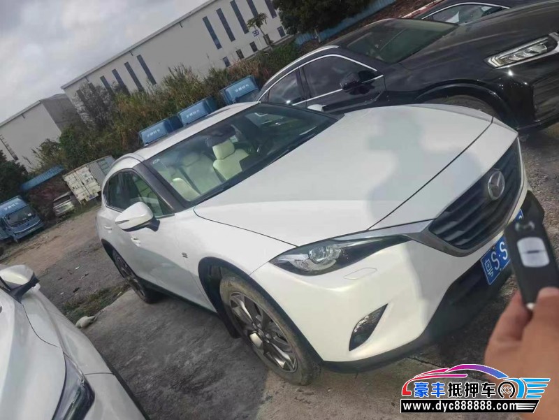 17年马自达CX-4轿车抵押车出售