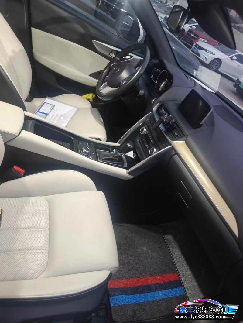 17年马自达CX-4轿车抵押车出售