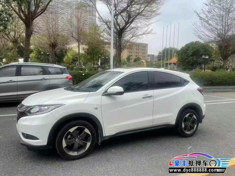 18年本田缤智轿车抵押车出售