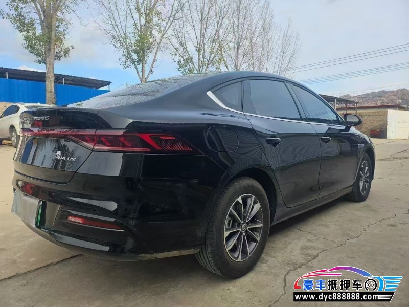 23年比亚迪秦轿车抵押车出售