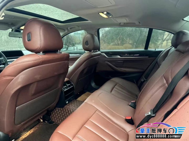 17年宝马5系轿车抵押车出售