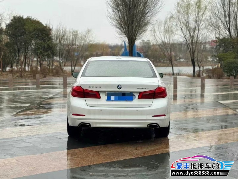 17年宝马5系轿车抵押车出售