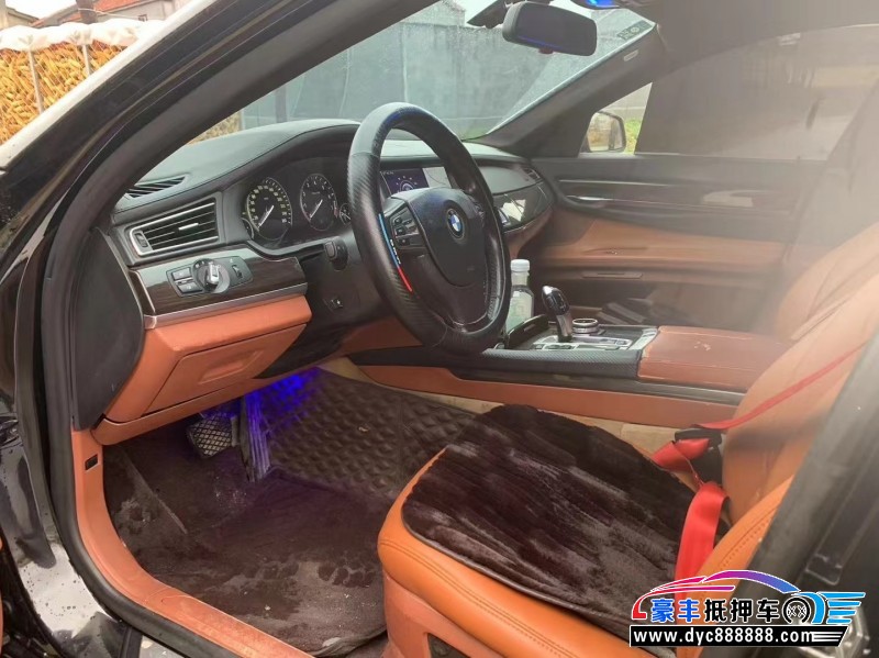 11年宝马7系轿车抵押车出售