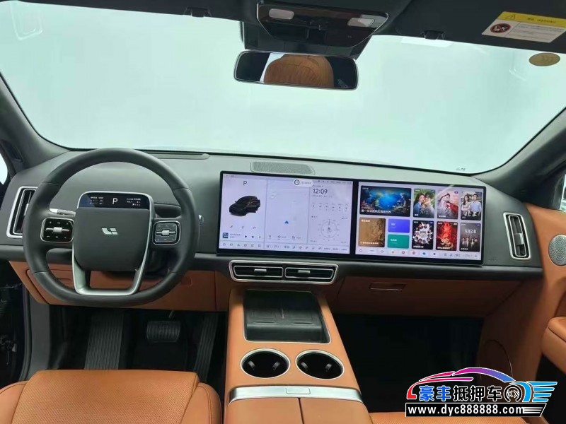 24年理想L8轿车抵押车出售