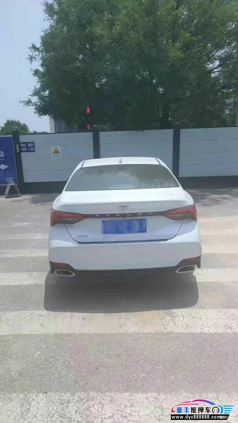 22年丰田亚洲龙轿车抵押车出售