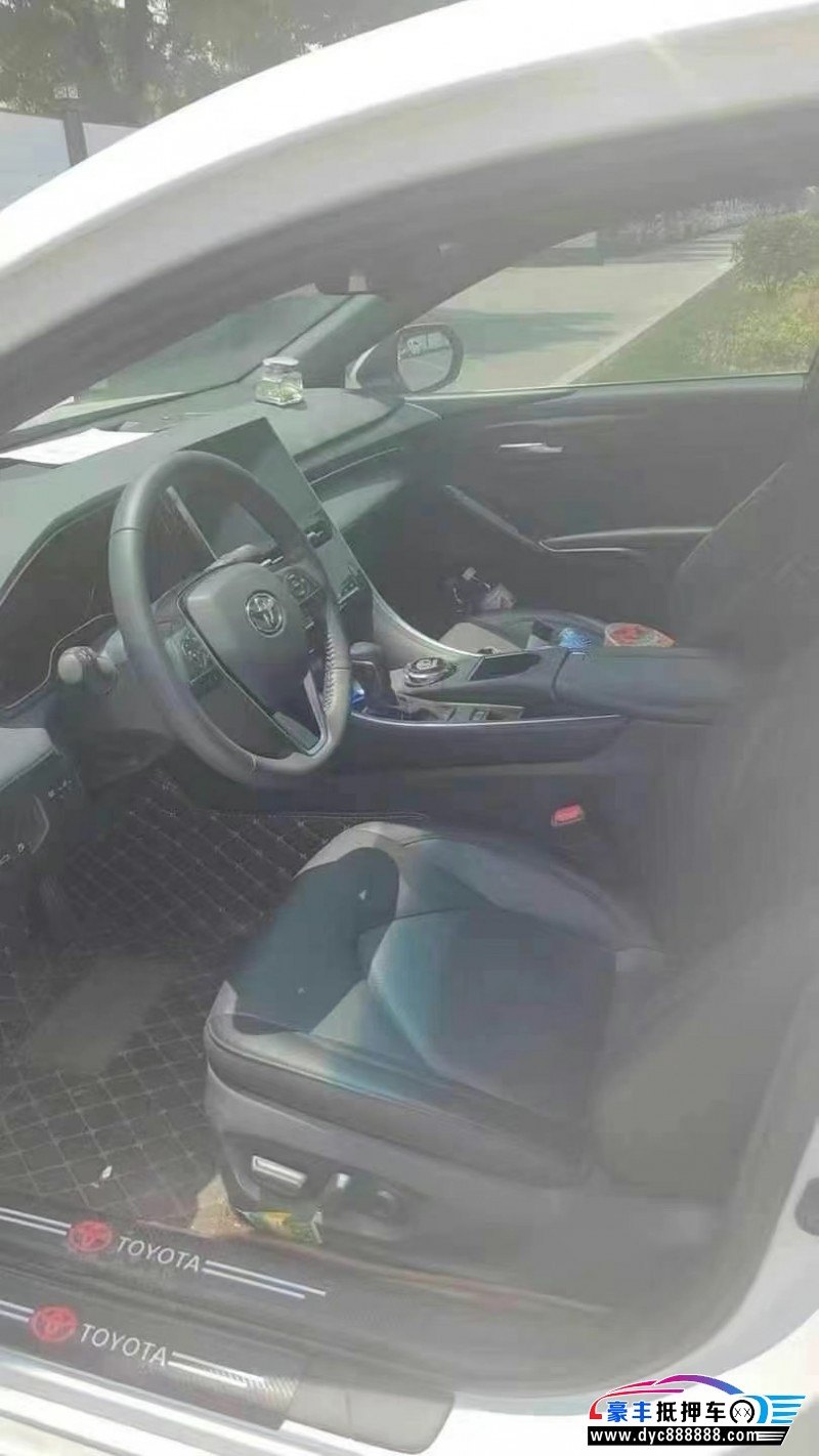 22年丰田亚洲龙轿车抵押车出售