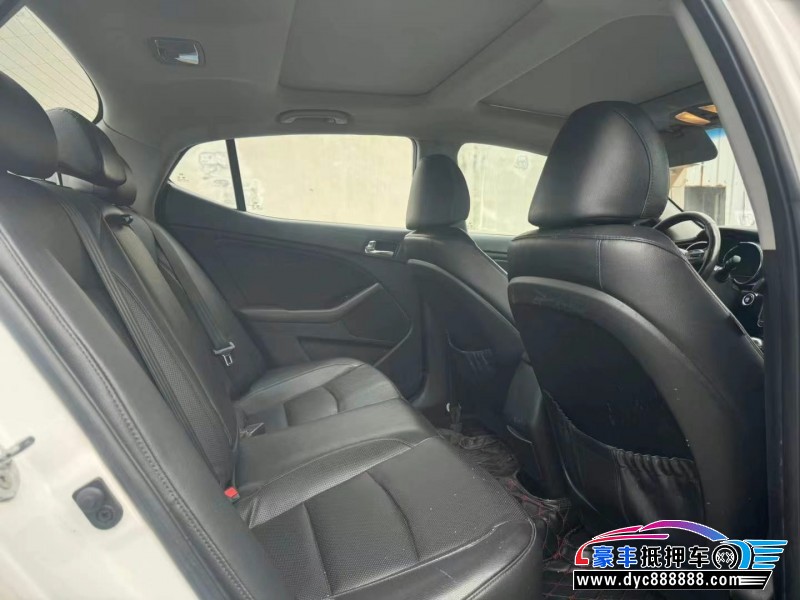 15年起亚K5轿车抵押车出售