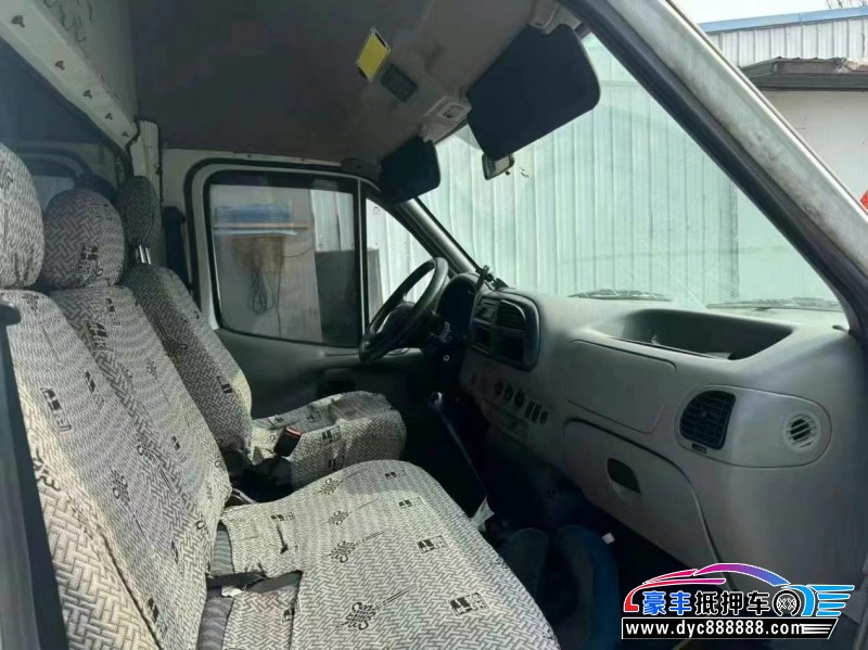 15年福特全顺轿车抵押车出售