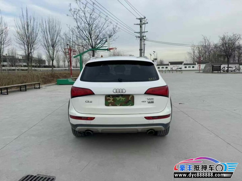 17年奥迪Q5轿车抵押车出售