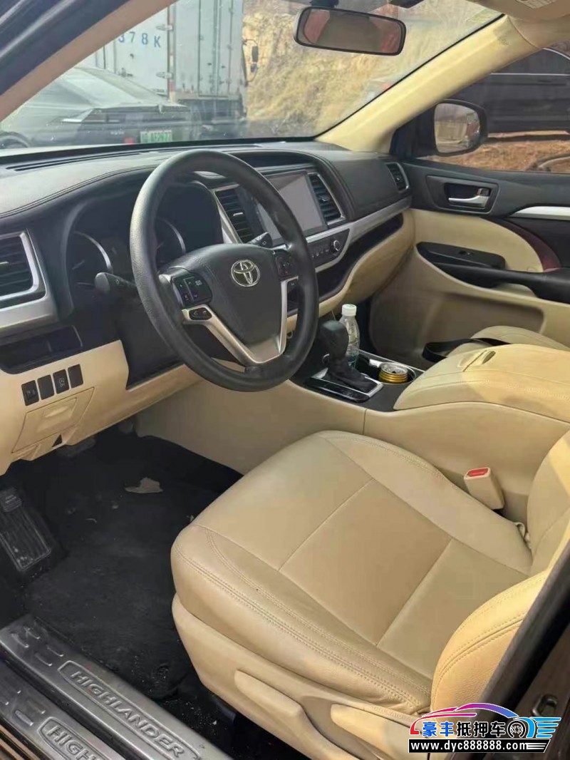 16年丰田汉兰达轿车抵押车出售