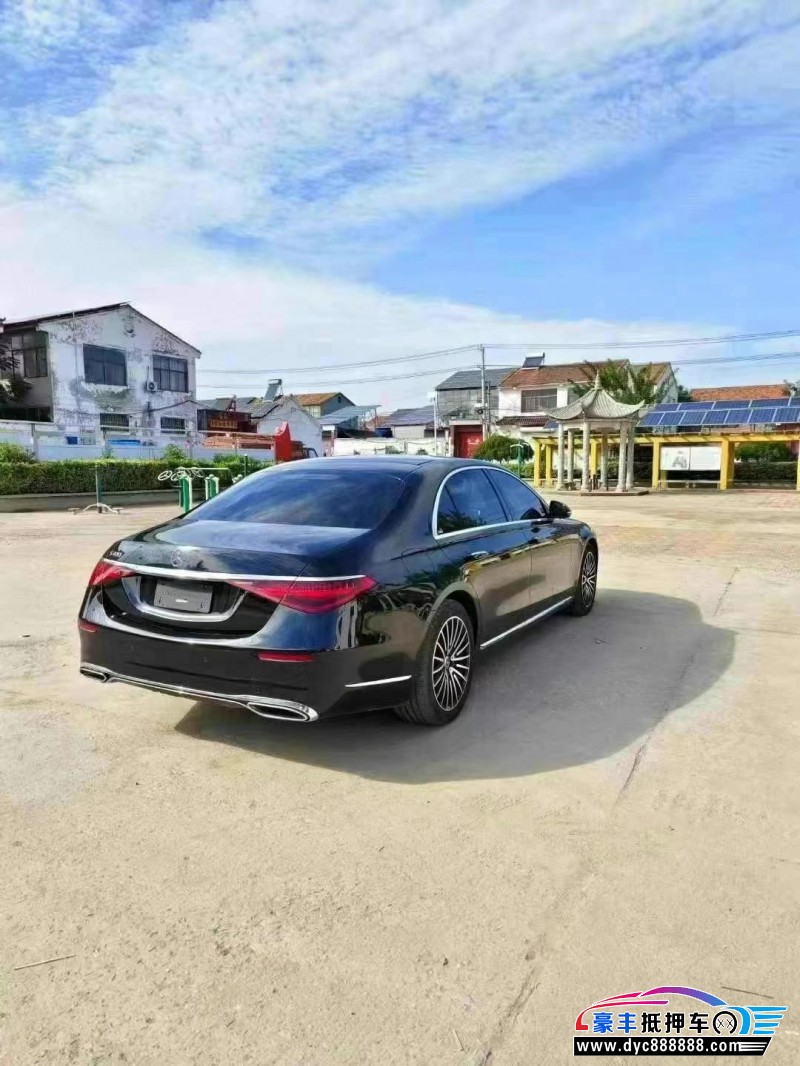 22年奔驰S轿车抵押车出售