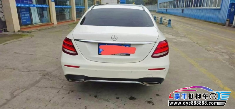 17年奔驰E轿车抵押车出售