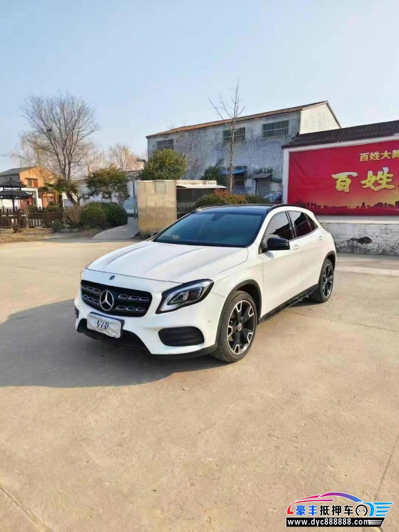 19年奔驰GLA轿车抵押车出售
