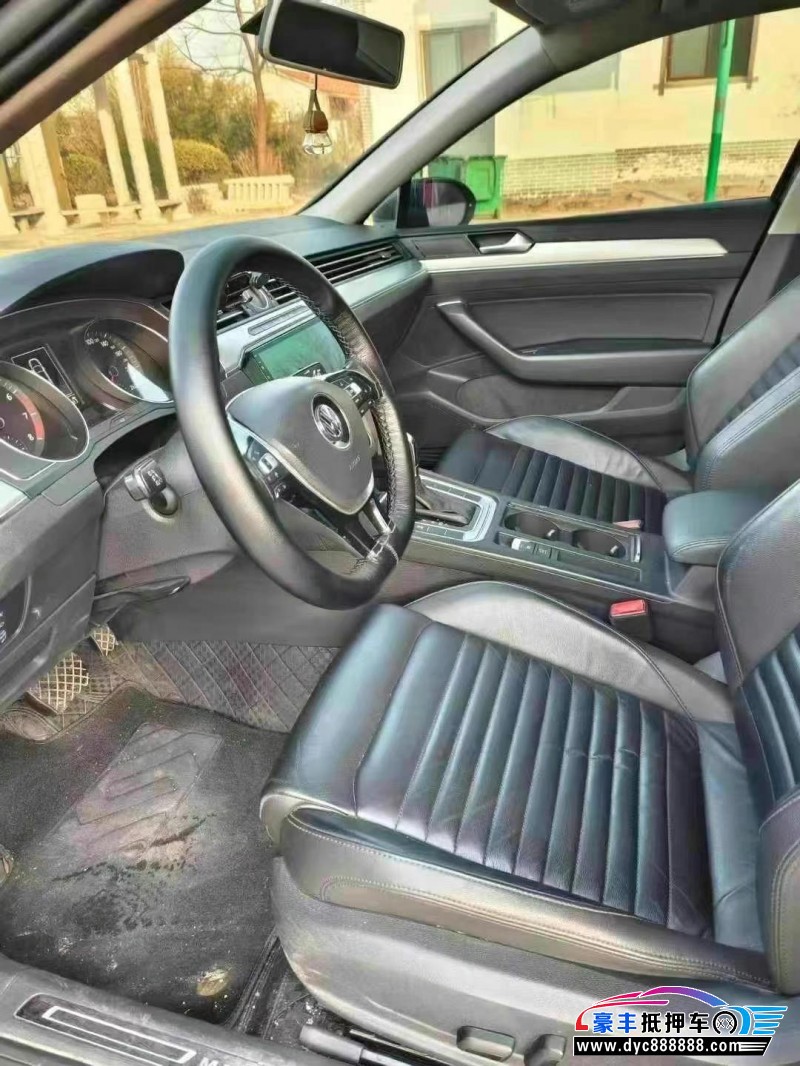 19年大众迈腾轿车抵押车出售