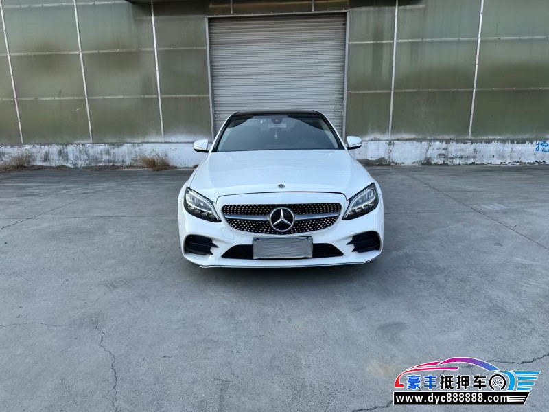 19年奔驰C轿车抵押车出售