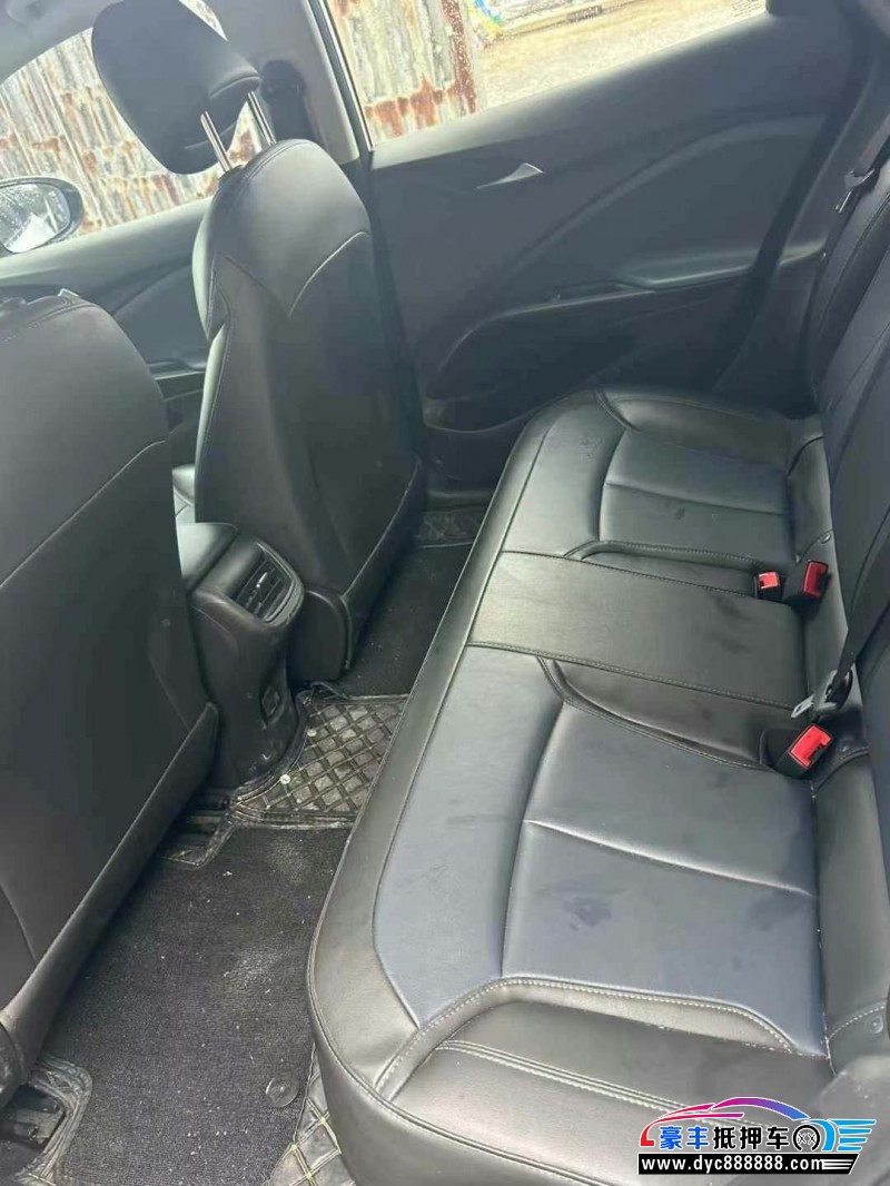 23年别克微蓝轿车抵押车出售