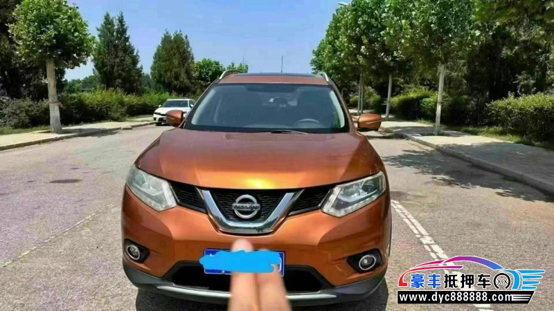 14年日产奇骏轿车抵押车出售