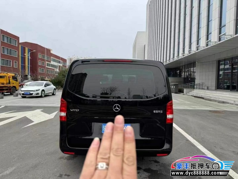 21年奔驰威霆轿车抵押车出售