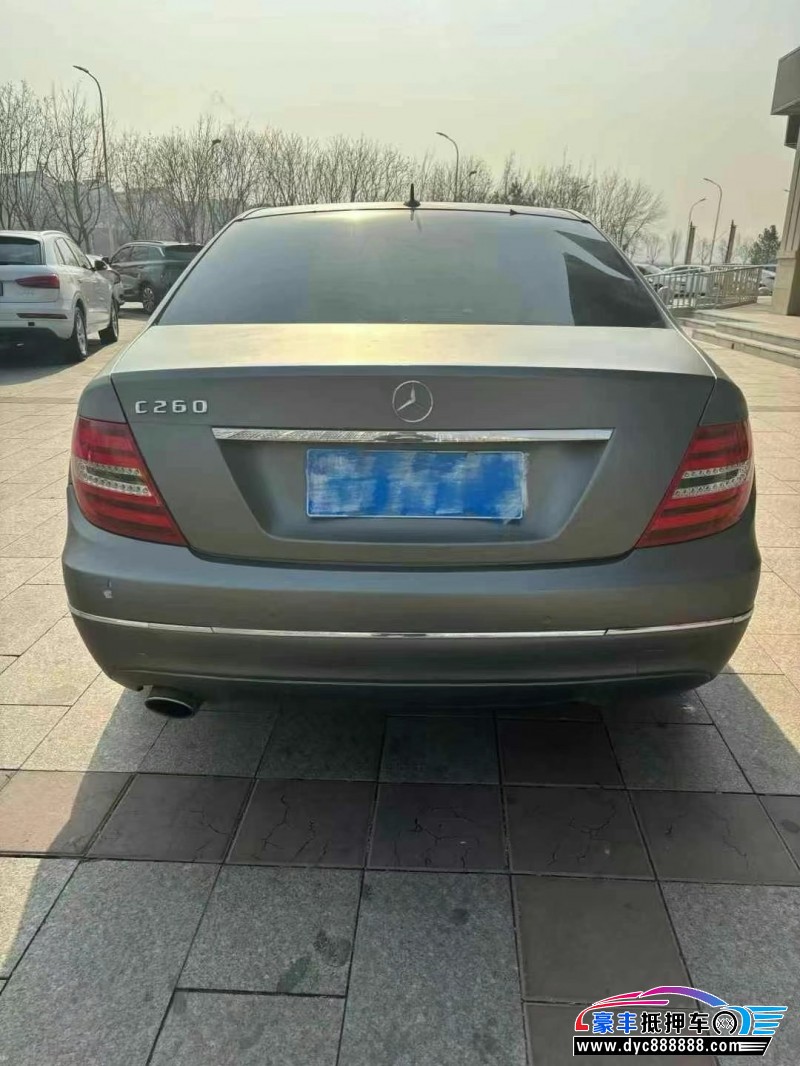 13年奔驰C轿车抵押车出售