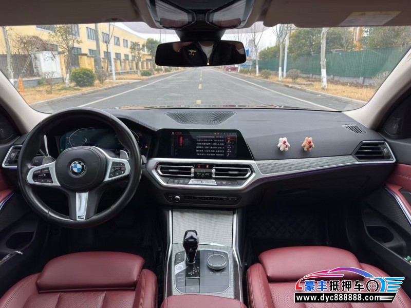 22年宝马3系轿车抵押车出售